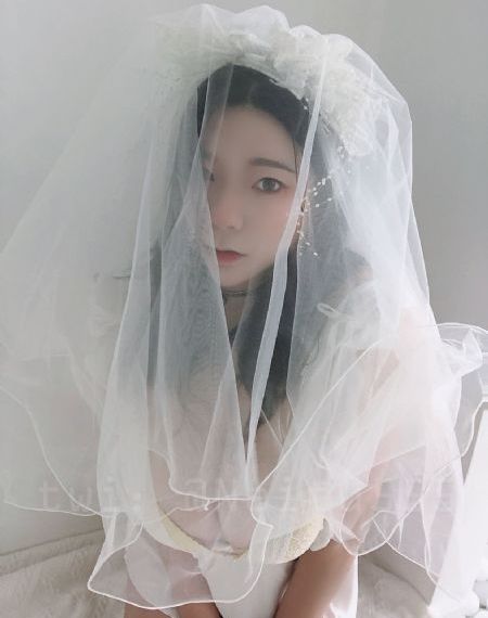 一个人在线免费视频_免费高清在线观看